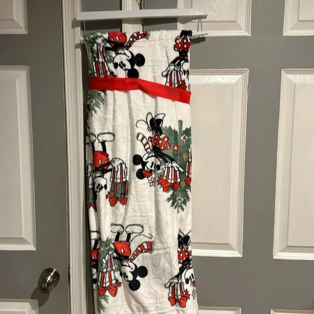 Mickey and Minnie Christmas Fleece Blanket NWT